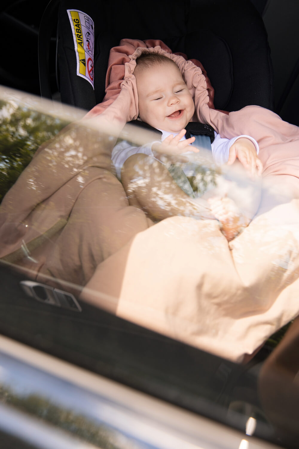 Otulacz do fotelika samochodowego i gondoli różowy.piapimo.jpg